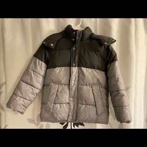 Boys Winter Coat with hood like new. Size 8-10 Grey/Black.